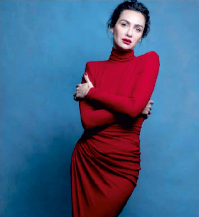birce akalay 3