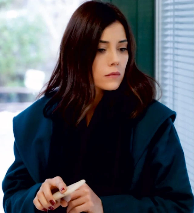 cansu dere 4