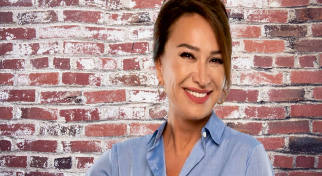 demet akbag 3