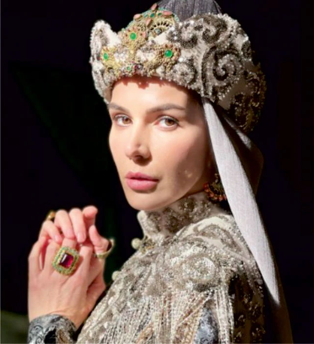 hatice sendil 4