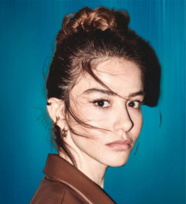 ozge gurel 5
