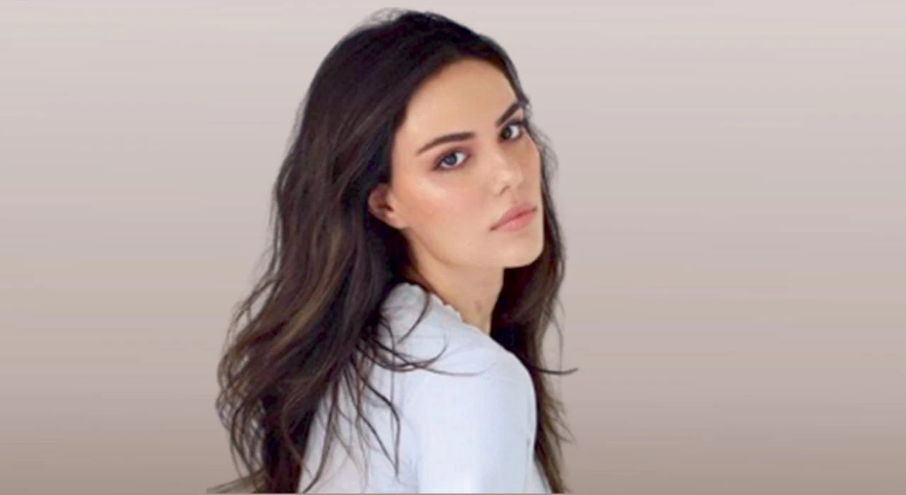 ozgu kaya 3