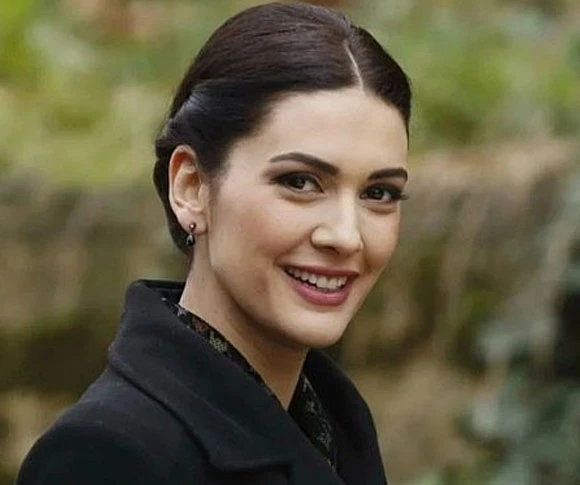 berguzar korel in kanli yayin dizisindeki rol arkadasi belli oldu 4