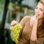 Masa altında 12 üzüm ne zaman yenir? 12 üzüm yemenin anlamı nedir?