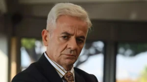 Zafer Algöz’den sert tatil çıkışı!