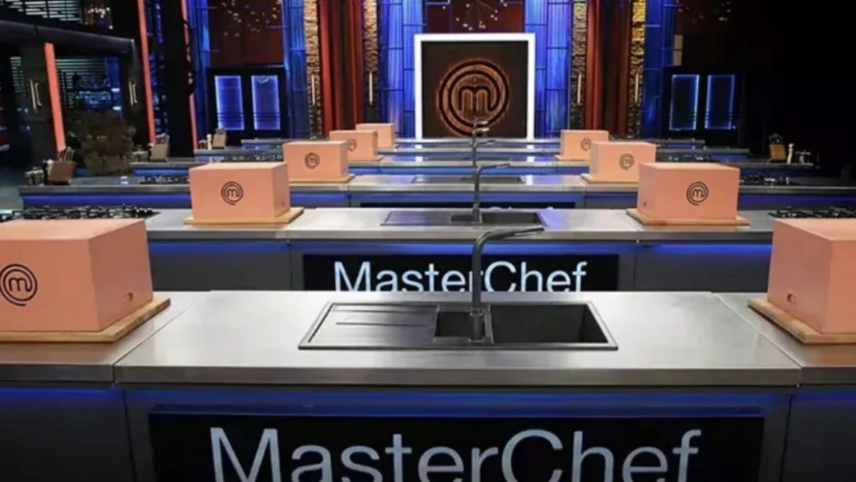 20 Ağustos 2025 MasterChef Türkiye yedeklerden ana kadroya giren 3. yarışmacı kim MasterChef 2025 yedeklerden ana kadroya kim girdi