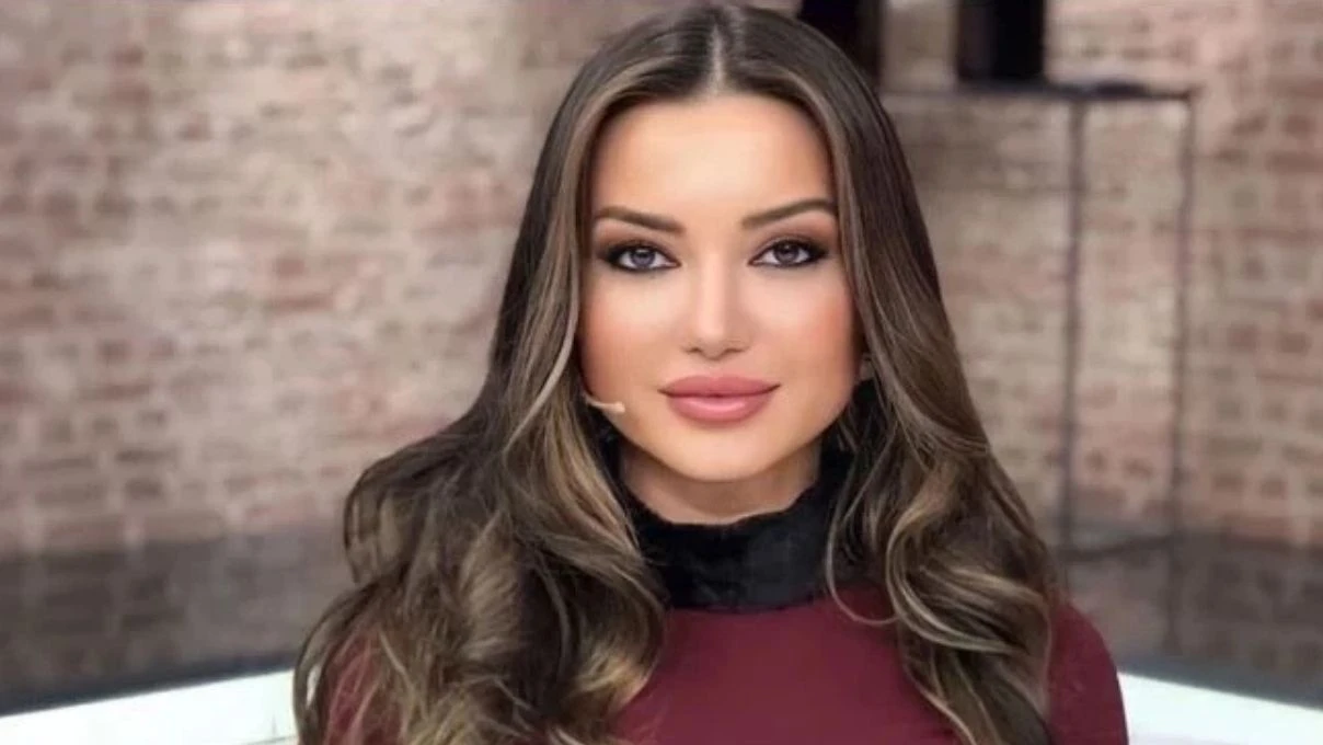 Ünlü Psikolog Esra Ezmeci kimdir, kaç yaşında, evli mi? İşte Esra Ezmeci’nin özel hayatı ve kitapları…