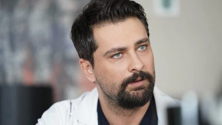 Muhteşem Fiziğiyle Ekranlarda: Boyu ve Kilosuyla Büyüledi