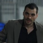 1758874947 veliaht 1 68d665b68e2a2