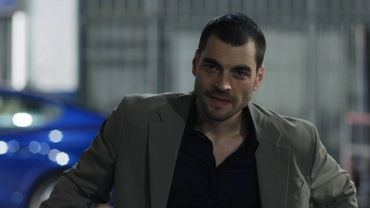 1758874947 veliaht 1 68d665b68e2a2