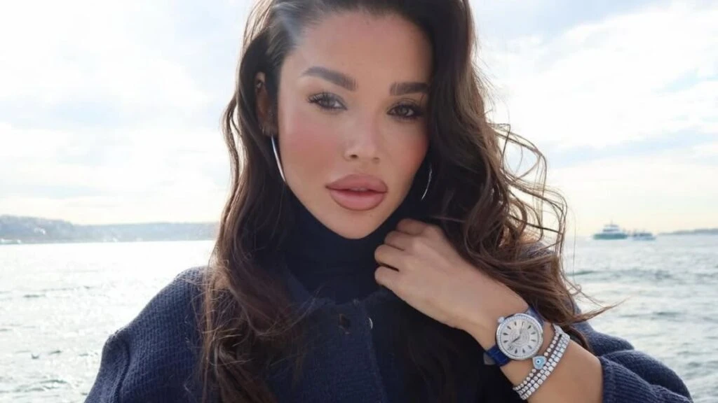 Sosyal medya fenomeni Ezgi Fındık estetiksiz haliyle şaşırttı! Sosyal medyada gündem oldu