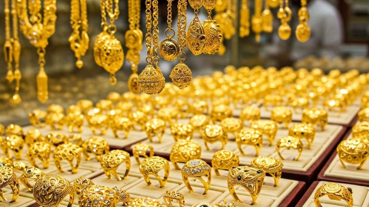 Bilimsel olarak kanıtlandı! Kadınlar neden altın sever?