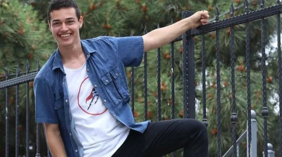 Ekran Resmi 2025 12 24 20.33.53