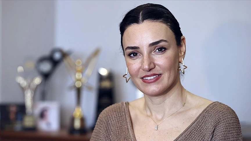 Gorkem Duman Sevcan Orhan 4