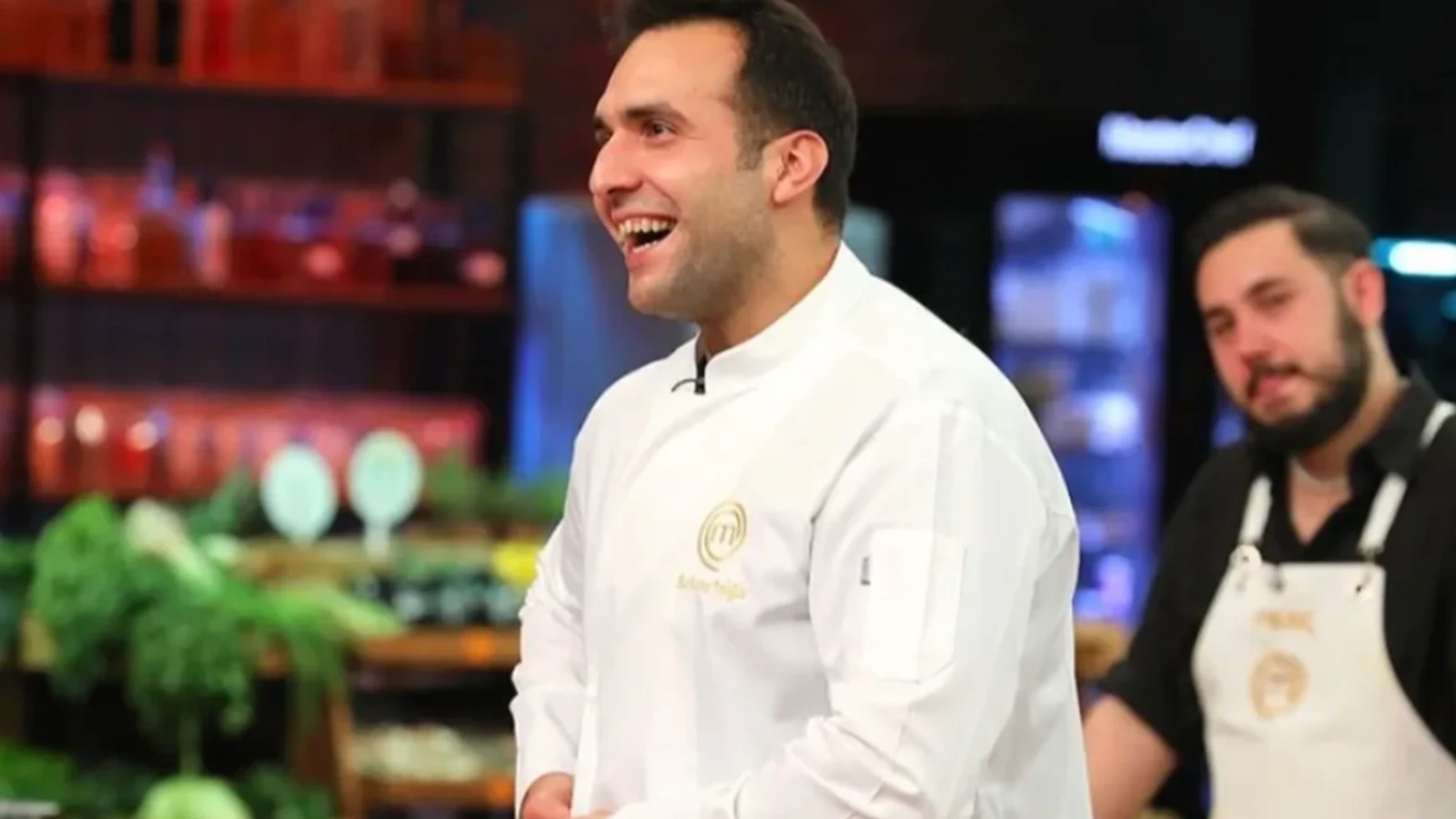MasterChef All Star 4. altin onlugu kazanan yarismaci Barbaros Yologlu kimdir MasterChef Barbaros aslen nereli ne is yapiyor
