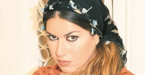 Anne acısıyla sarsılan İpek Tuzcuoğlu'nun acı günü! Ölüm haberini böyle duyurdu 10 i 13