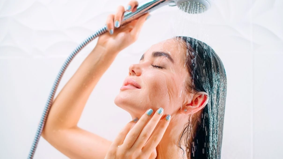 Kronik sinüzit kış aylarında kabusa dönüyor! Banyo yaparken bir kez daha düşünün 11 Kronik sinüzit kış aylarında kabusa dönüyor! Banyo yaparken bir kez daha düşünün