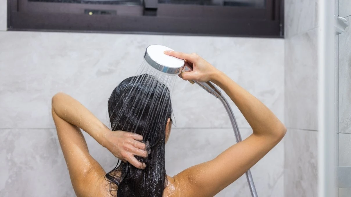 Kronik sinüzit kış aylarında kabusa dönüyor! Banyo yaparken bir kez daha düşünün 9 Kronik sinüzit kış aylarında kabusa dönüyor! Banyo yaparken bir kez daha düşünün