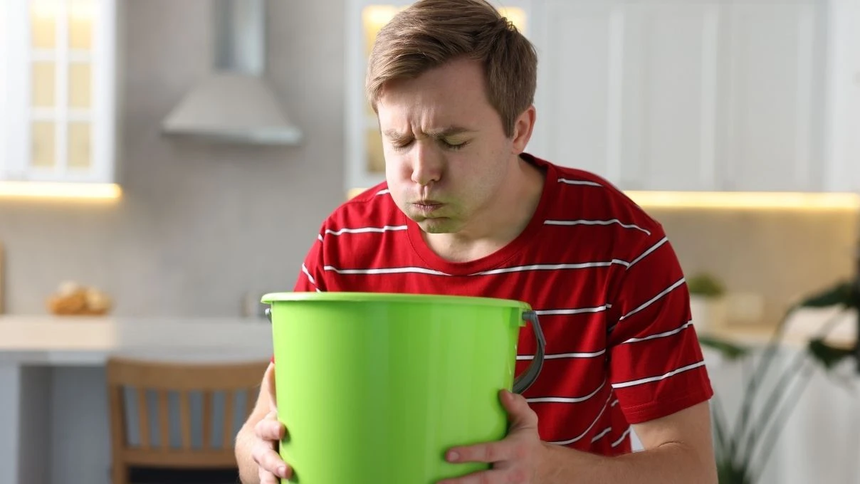 En kolay kusturma yöntemleri! Kusmak için neler yapılır?