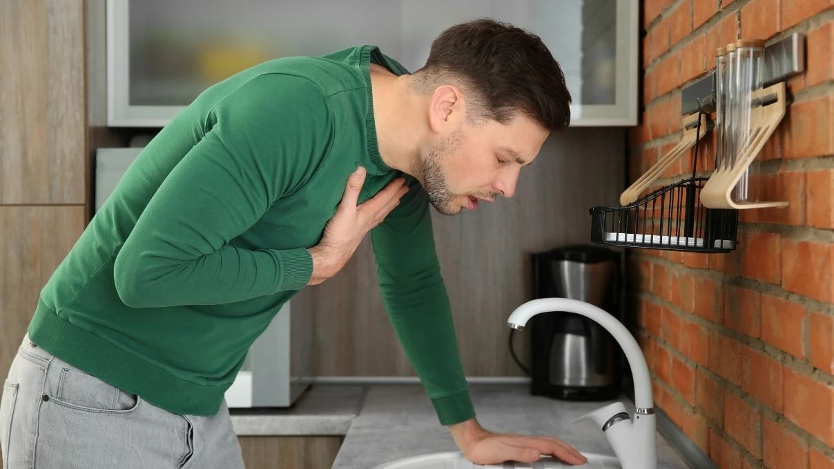 En kolay kusturma yöntemleri! Kusmak için neler yapılır?