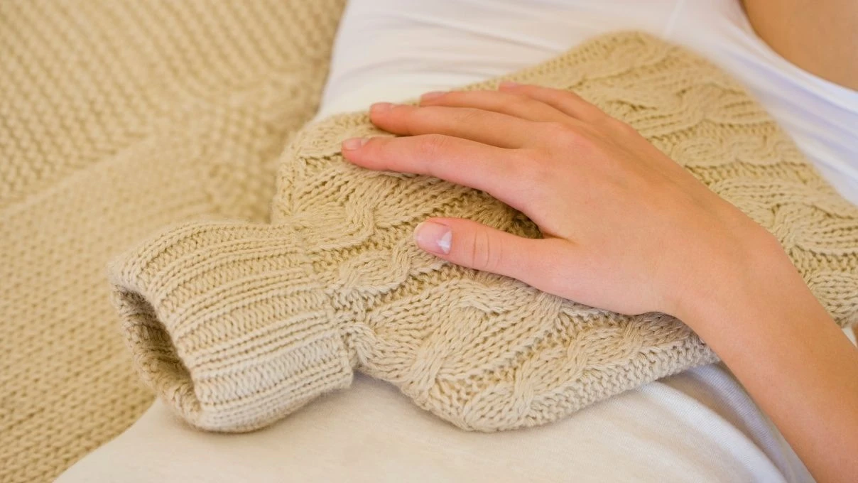 Sıcak su torbası kullanırken 2 kez düşünün! Faydasından çok zararı var