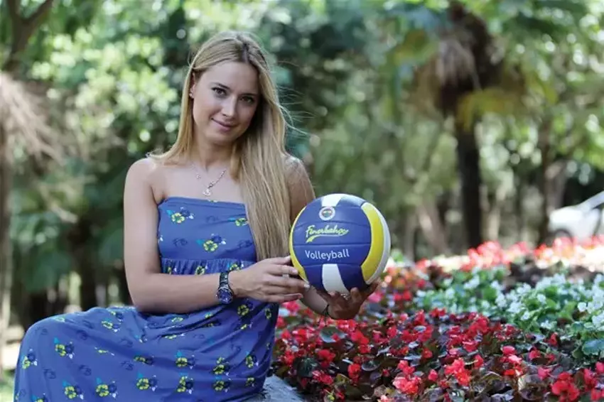 6116c7d945d2a037d0bc70ff