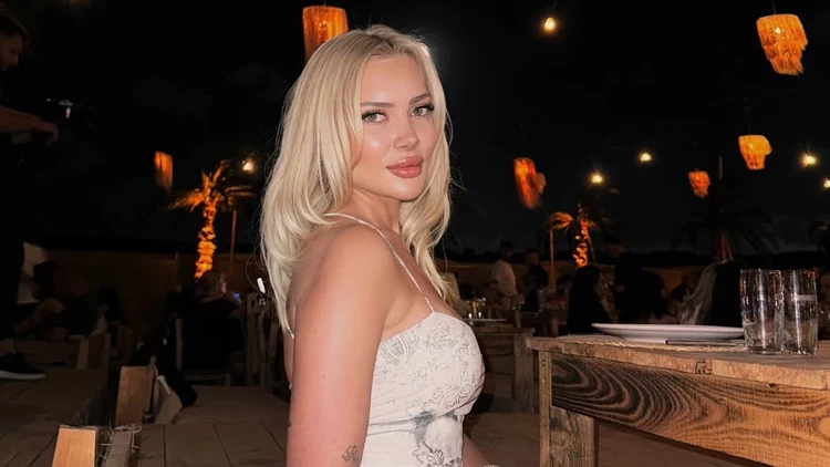 6943a6a5896b9abb57733992