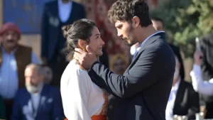 Halef 15. bölüm Serhat yoğun bakımda! Halef Köklerin Çağrısı Serhat ölecek mi? 8 695f8bddf94e6d32a47f82f2