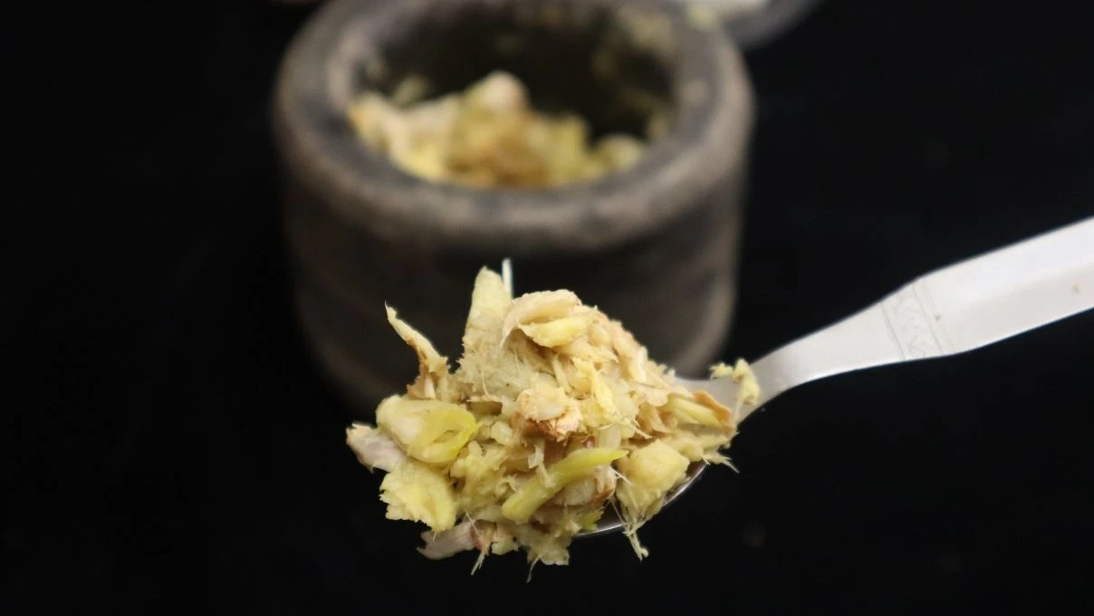 Büşra Çalışkan’dan yağları yakan kür! Kaynatın kilolardan kurtulun 9 Büşra Çalışkan’dan yağları yakan kür! Kaynatın kilolardan kurtulun