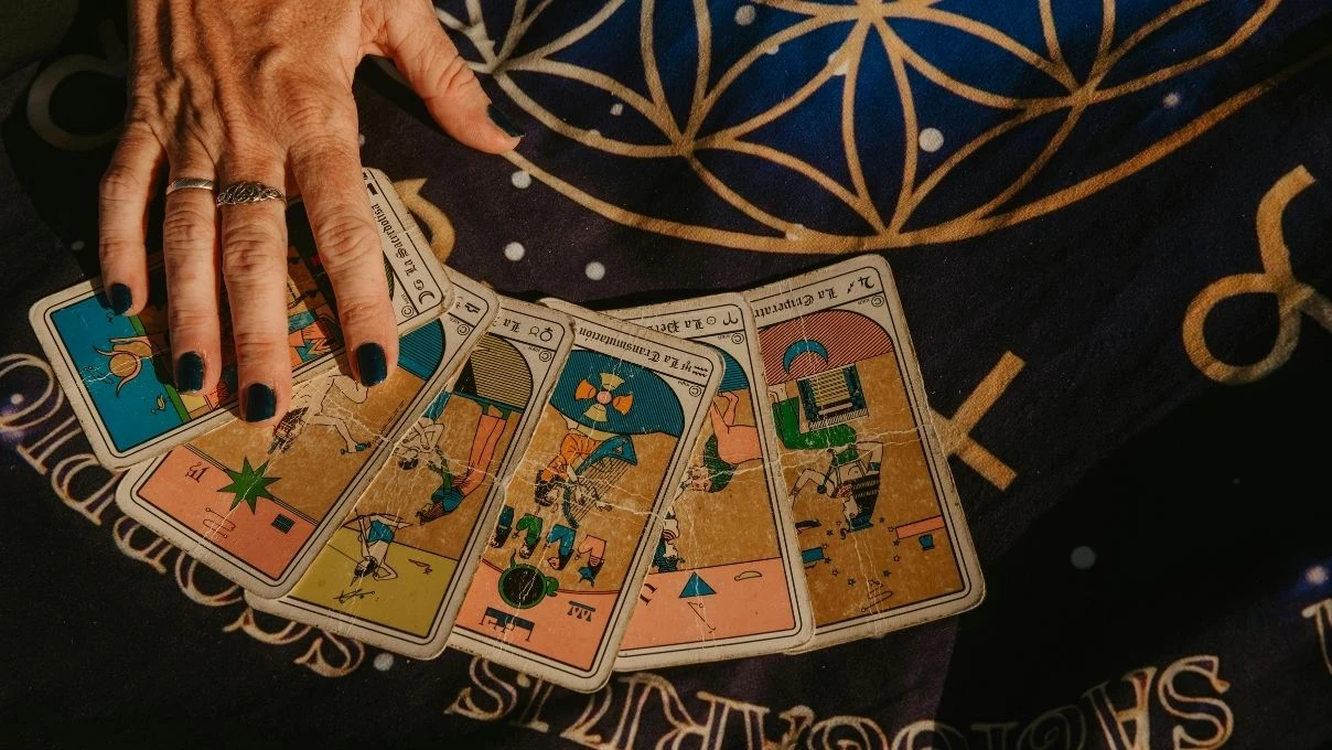 Günlük tarot kart açılımı 3 Ocak 2026! Duygusal farkındalık ortaya çıkıcak 6 Günlük tarot kart açılımı 3 Ocak 2026! Duygusal farkındalık ortaya çıkıcak