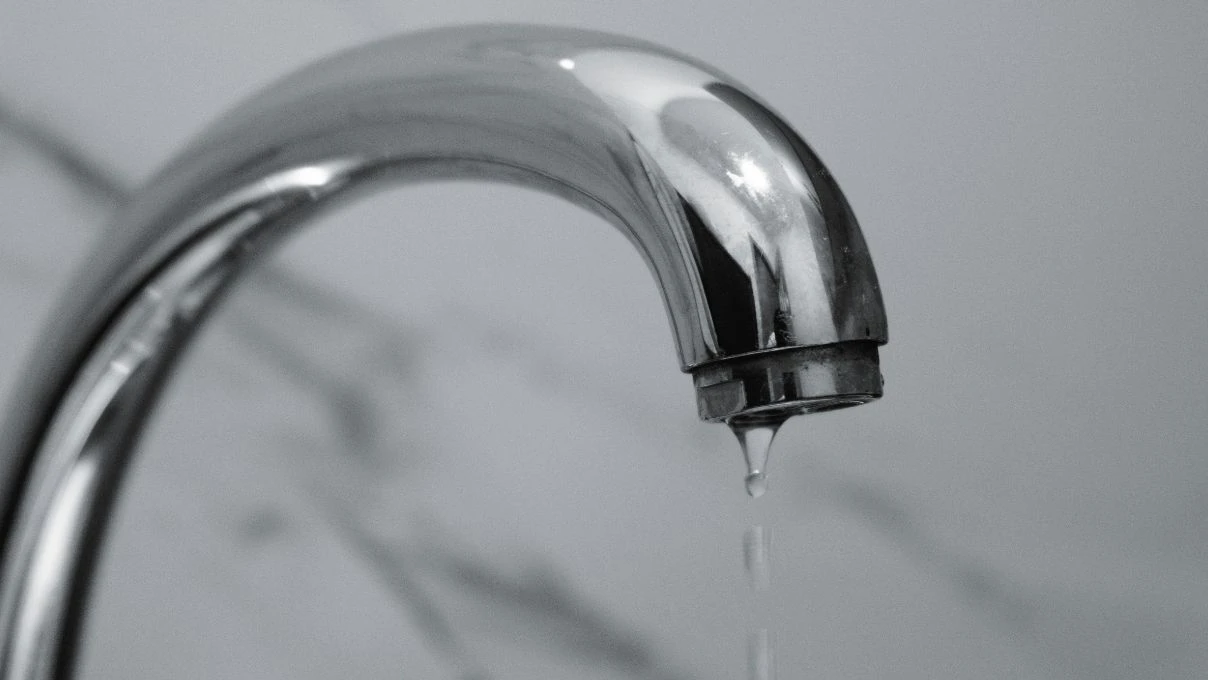 Kar sonrası suların donmaması için deneyebileceğiniz en güzel yöntem!