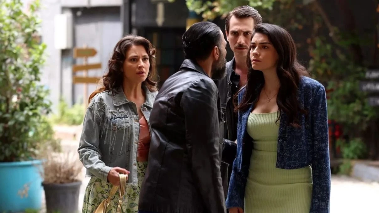 İnci Taneleri dizisinde flaş gelişme! Yeni oyuncular geldi, final netleşti 9 İnci Taneleri dizisinde flaş gelişme! Yeni oyuncular geldi, final netleşti