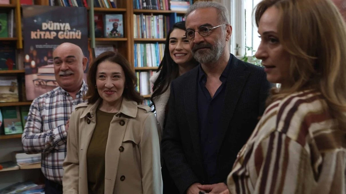 İnci Taneleri dizisinde flaş gelişme! Yeni oyuncular geldi, final netleşti 6 İnci Taneleri dizisinde flaş gelişme! Yeni oyuncular geldi, final netleşti