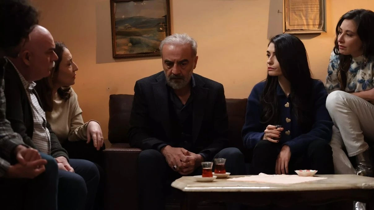 İnci Taneleri dizisinde flaş gelişme! Yeni oyuncular geldi, final netleşti 5 İnci Taneleri dizisinde flaş gelişme! Yeni oyuncular geldi, final netleşti