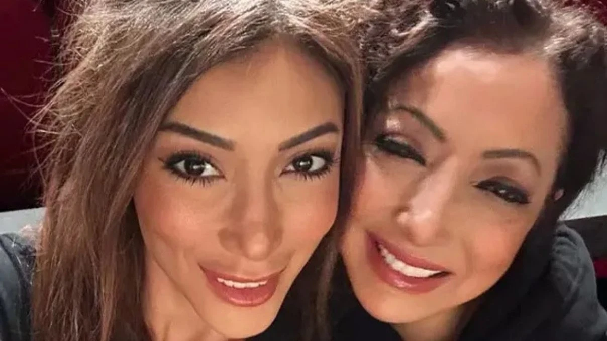 Yasemin Yalçın'ın ilk eşi kimdir? Yasemin Yalçın'ın kaç çocuğu var? 8 Yasemin Yalçın'ın ilk eşi kimdir? Yasemin Yalçın'ın kaç çocuğu var?