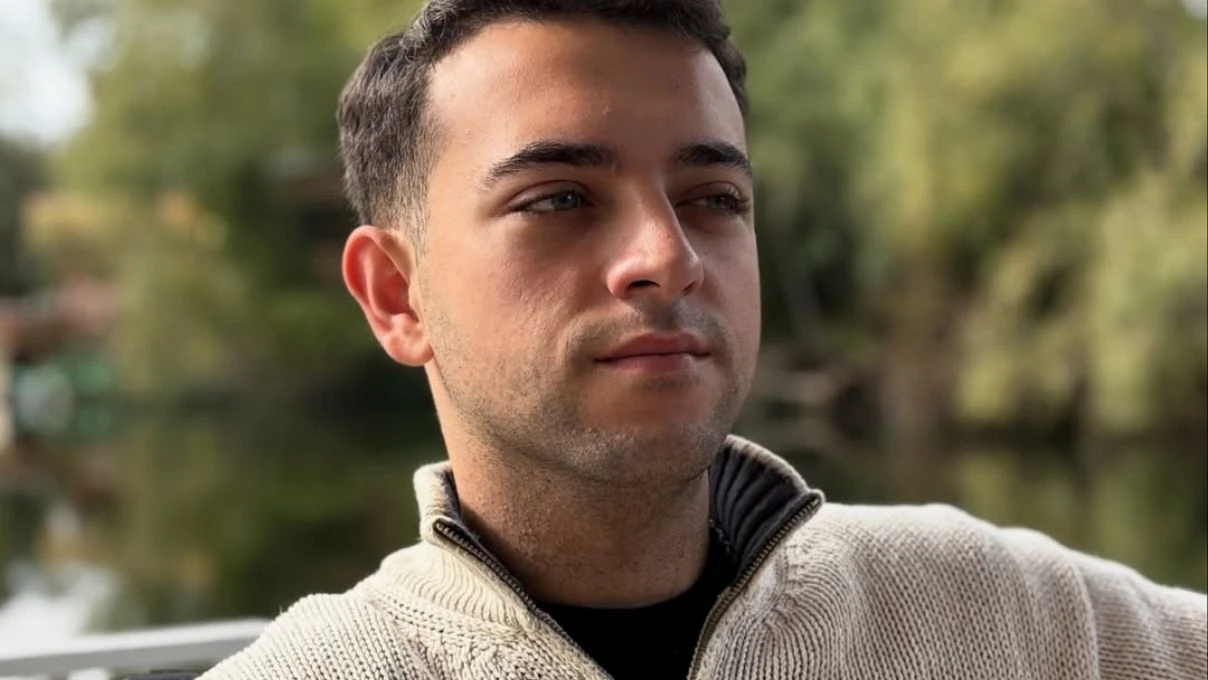 Berat Efe Parlar kimdir kaç yaşında? Berat Efe Parlar hangi dizilerde oynadı?