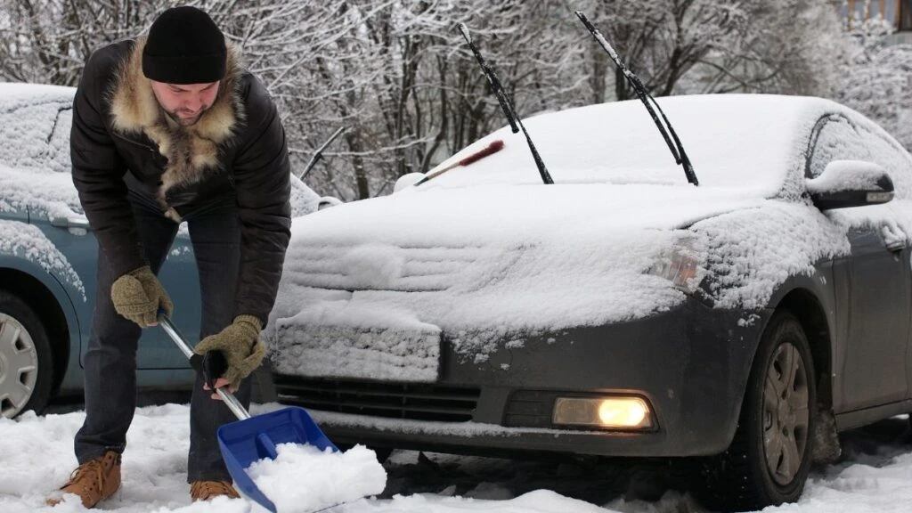 Arabanızın karda kalmasını istemiyorsanız! Muhteşem ipuçları