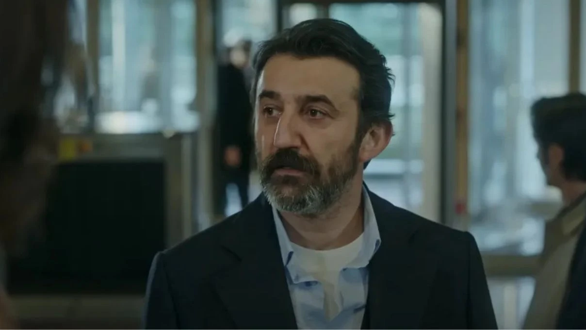 Necip Memili Eşref Rüya dizisinden ayrıldı mı? Eşref Rüya dizisinden hangi oyuncular ayrıldı?