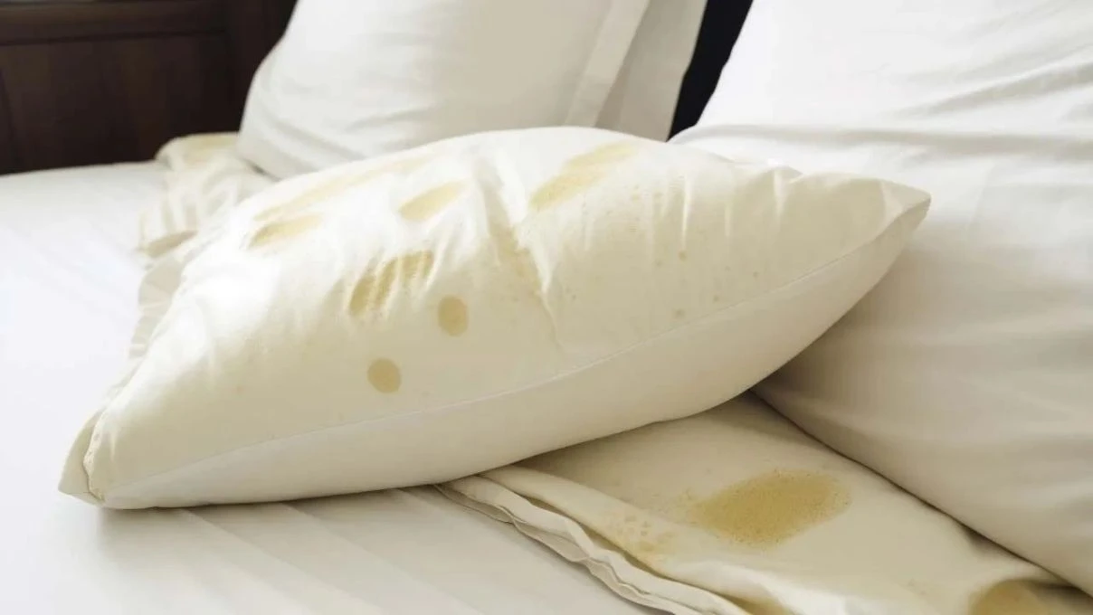 Sararmış yastık yüzlerini çöpe atmayın! Çamaşır susuz beyazlatma yöntemi 6 Sararmış yastık yüzlerini çöpe atmayın! Çamaşır susuz beyazlatma yöntemi