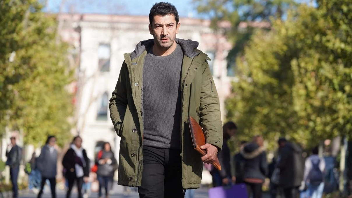 A.B.İ dizisi Kenan İmirzalıoğlu kaç yaşında? Kenan İmirzalıoğlu nereli?