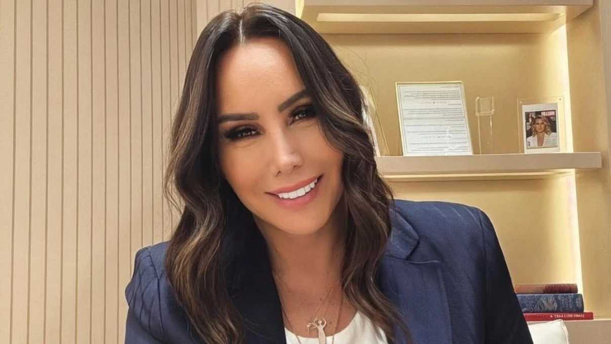 Asena’nın ablasıyla benzerliği şaşırttı! İkiz sandı herkes