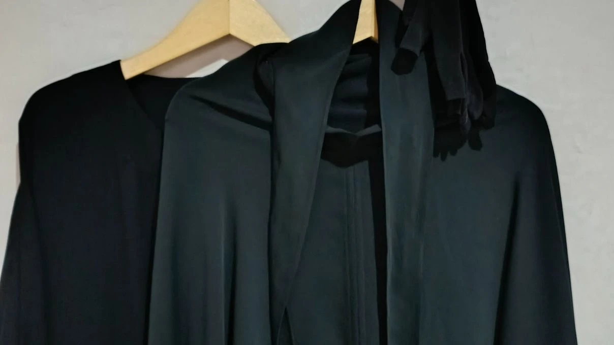 Siyahların rengini soldurmadan yıkayın! Renklerin korunması için özel karışım