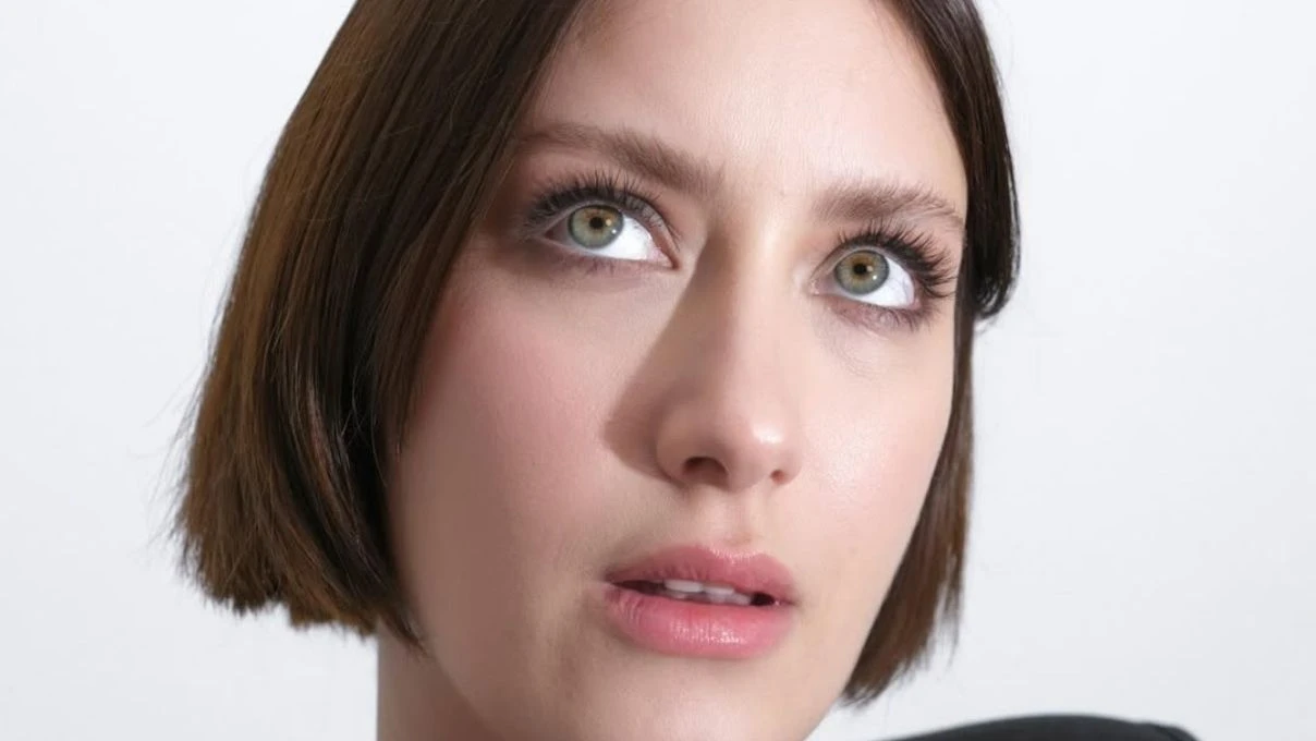 Meryem Uzerli’yi gören Hazal Kaya şaşkınlığını gizleyemedi! Hazal Kaya’nın tepkisi sosyal medyada çok konuşuldu