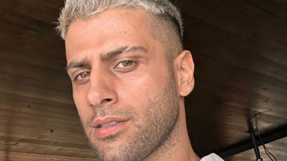 Reynmen parasını kaptırdı! Lüks oto galerisi vurgunu gündem oldu 7 Reynmen parasını kaptırdı! Lüks oto galerisi vurgunu gündem oldu