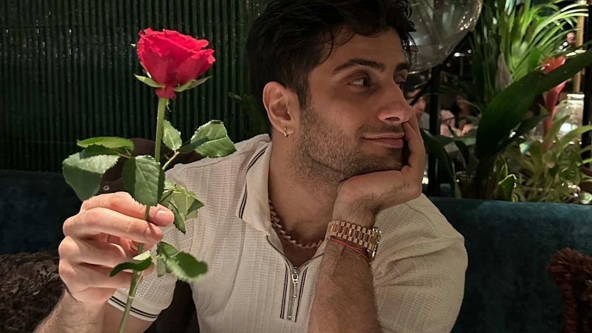 Reynmen parasını kaptırdı! Lüks oto galerisi vurgunu gündem oldu 5 Reynmen parasını kaptırdı! Lüks oto galerisi vurgunu gündem oldu