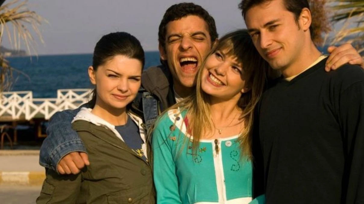 Kavak Yelleri diziyle ekranlara gelmişlerdi! Fenomen dizinin oyuncuları şimdiki halleriyle dikkat çekiyor