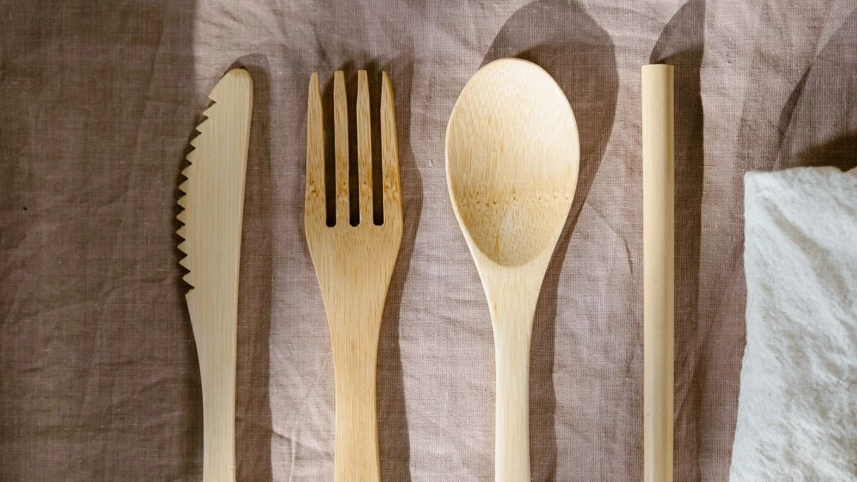 Bulaşık makinesine tahta kaşık ve plastikleri de atın! Neden mi? 5 Bulaşık makinesine tahta kaşık ve plastikleri de atın! Neden mi?