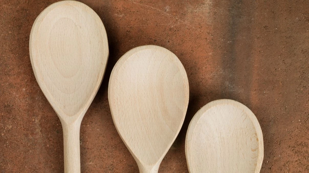 Bulaşık makinesine tahta kaşık ve plastikleri de atın! Neden mi? 12 Bulaşık makinesine tahta kaşık ve plastikleri de atın! Neden mi?