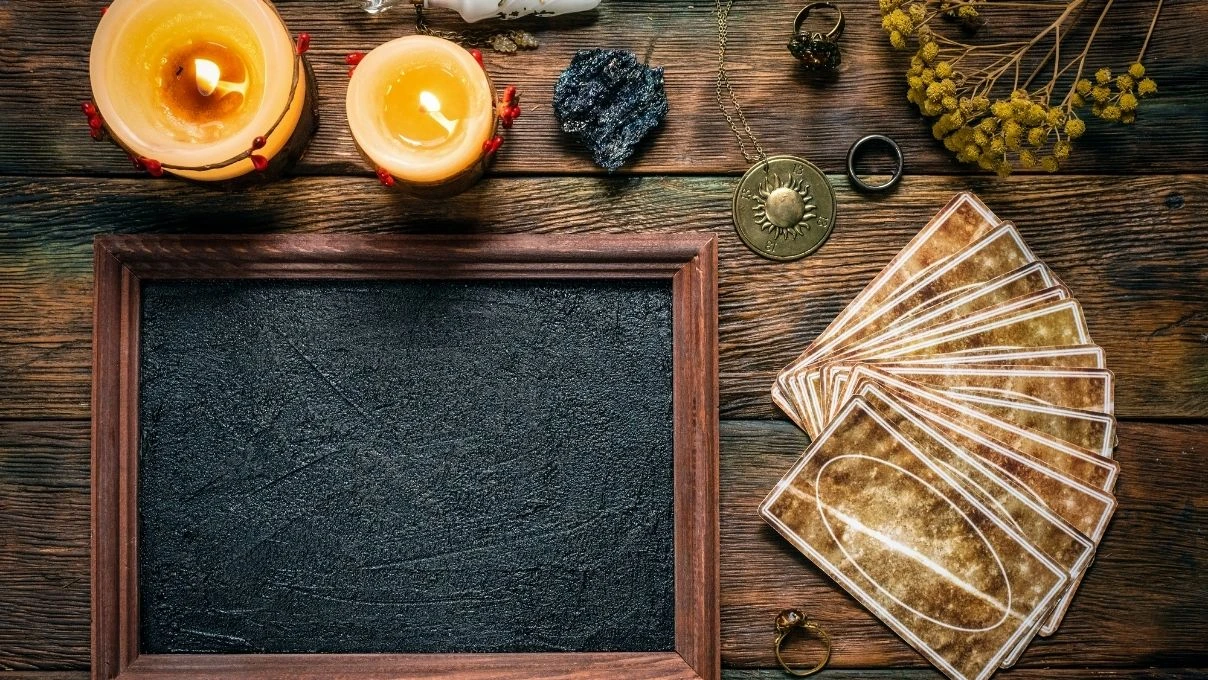 Günlük tarot kart açılımı 12 Ocak 2026! Bakış açınızı değiştiren insanlarla bağlantı kurun