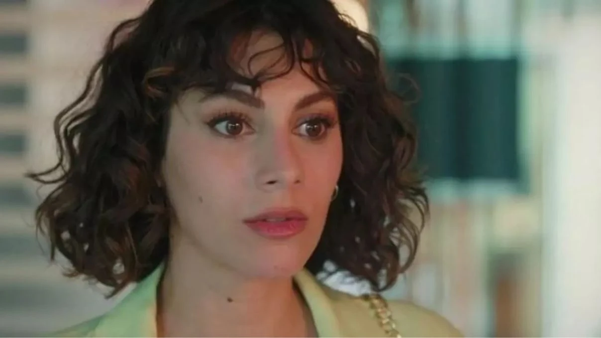 A.B.İ. dizisinin Gülüşan’ı Tuğçe Açıkgöz kimdir kaç yaşında nereli? Tuğçe Açıkgöz hangi dizilerde oynadı? 5 Adsiz tasarim 15 3